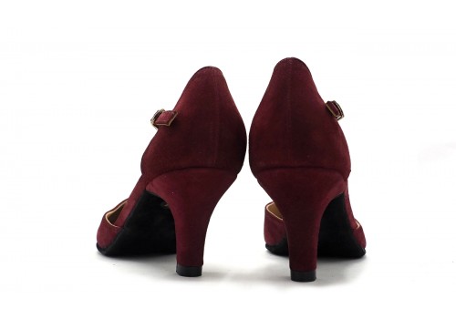 Lisadore - Bordo T-Strap Closed Nose - Low Heel - Altura Lisadore - Bordo T-Strap Closed Nose - Low Heel - Altura