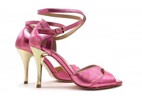 Lisadore - Pink / Fucsia Metallic Lack Butterfly Lisadore - Pink / Fucsia Metallic Lack Butterfly