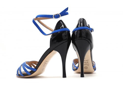 Comme il Faut - Azul y Negro Comme il Faut - Azul y Negro