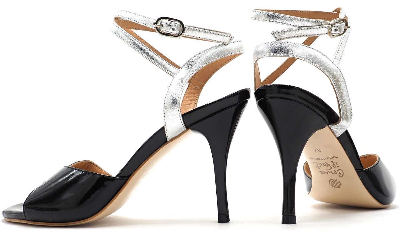 Comme il Faut - Charol Negro & Plata