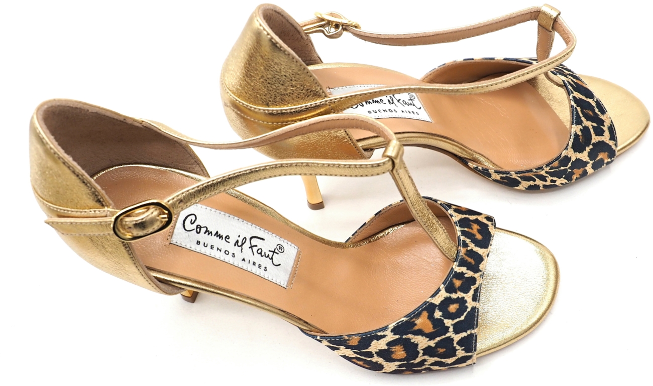 Comme il Faut - Chita Dorado Tstrap Comme il Faut - Chita Dorado Tstrap