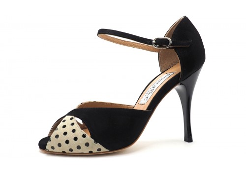 Comme il Faut - Da Puntos Noche Comme il Faut - Da Puntos Noche