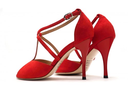 Comme il Faut - Gamuza Rojo Elocuente Comme il Faut - Gamuza Rojo Elocuente