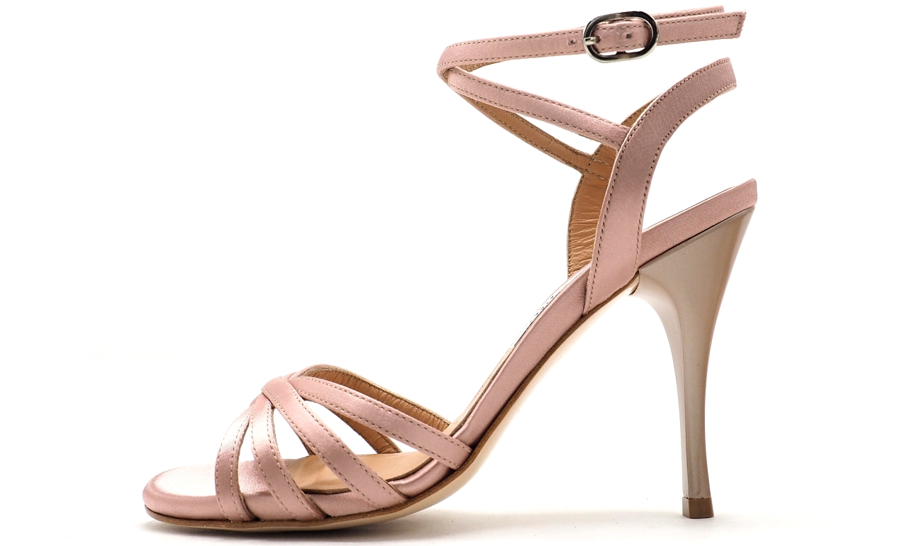 Comme il Faut - Satin Lady Comme il Faut - Satin Lady