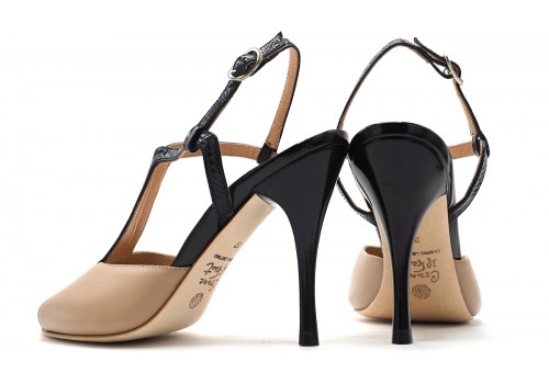 Comme il Faut - Piel y Negro Comme il Faut - Piel y Negro