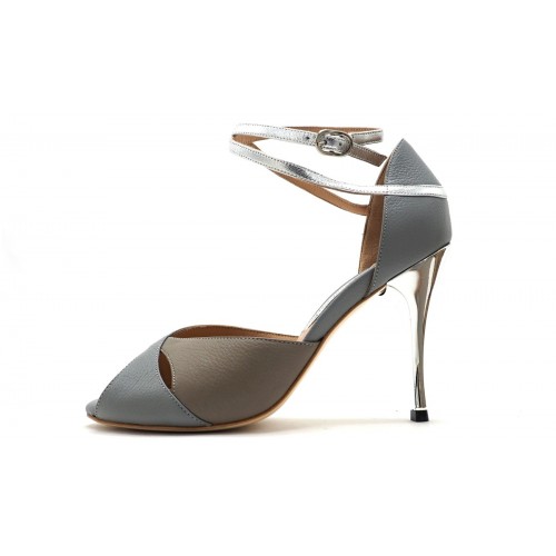 Comme Il Faut Shoes