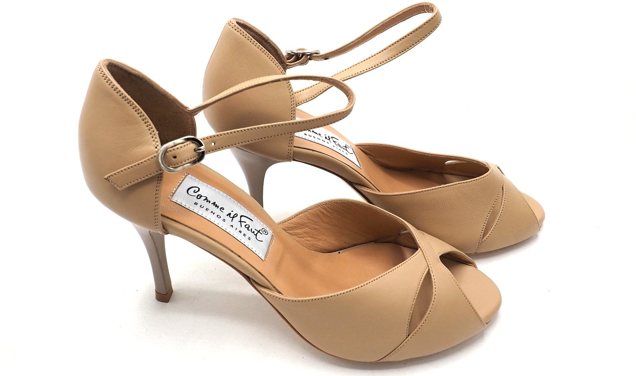 Comme il Faut - Beige Butterfly Beauty