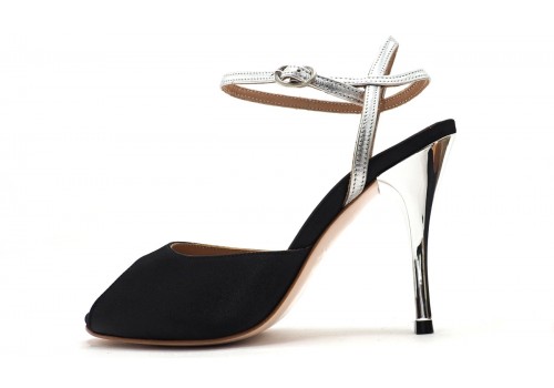 Comme il Faut - Raso Negra Peep Plata