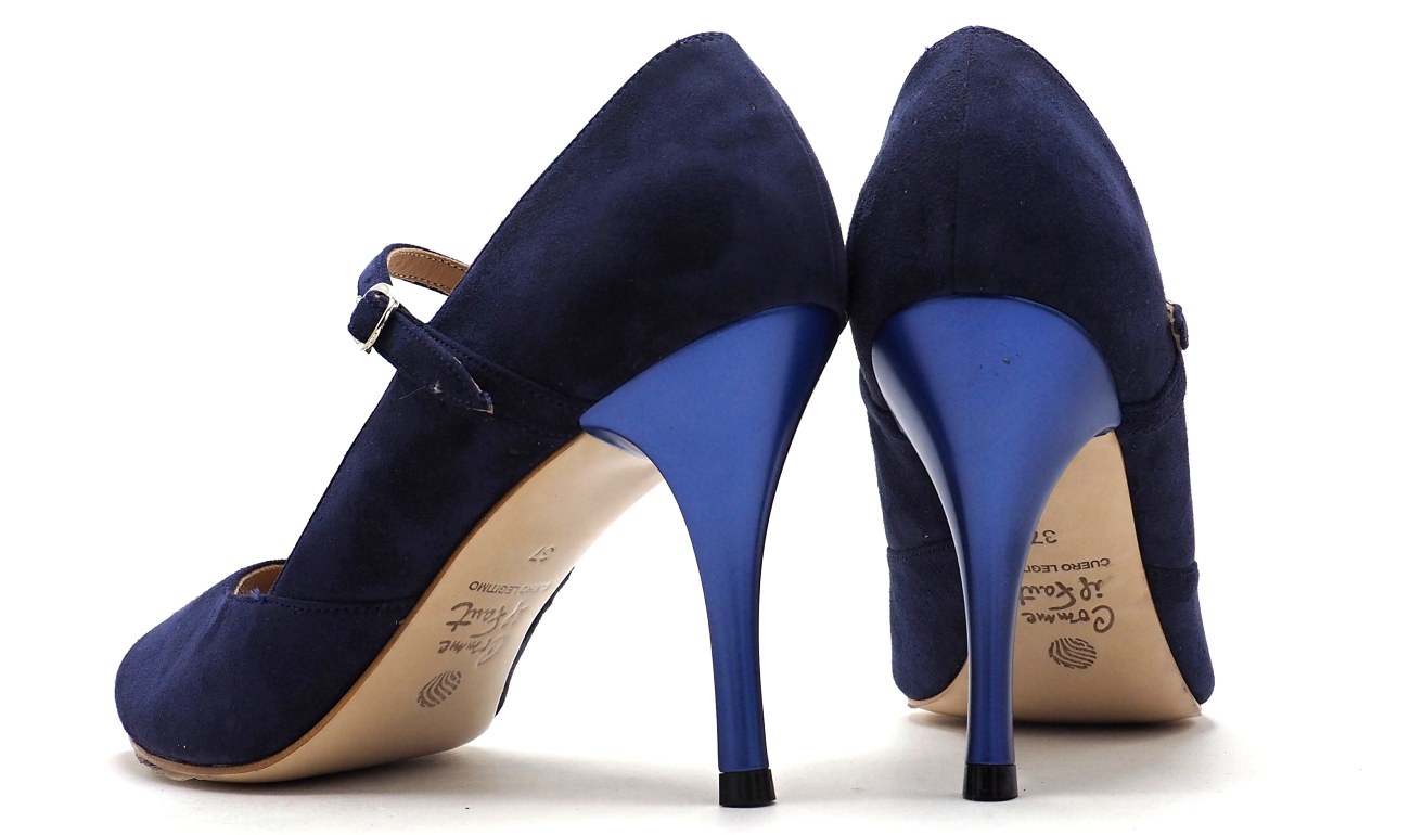 Comme il Faut - Azul Cercano